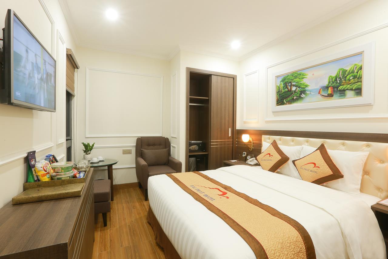 Dai Phat Hotel Hanoi Exterior photo