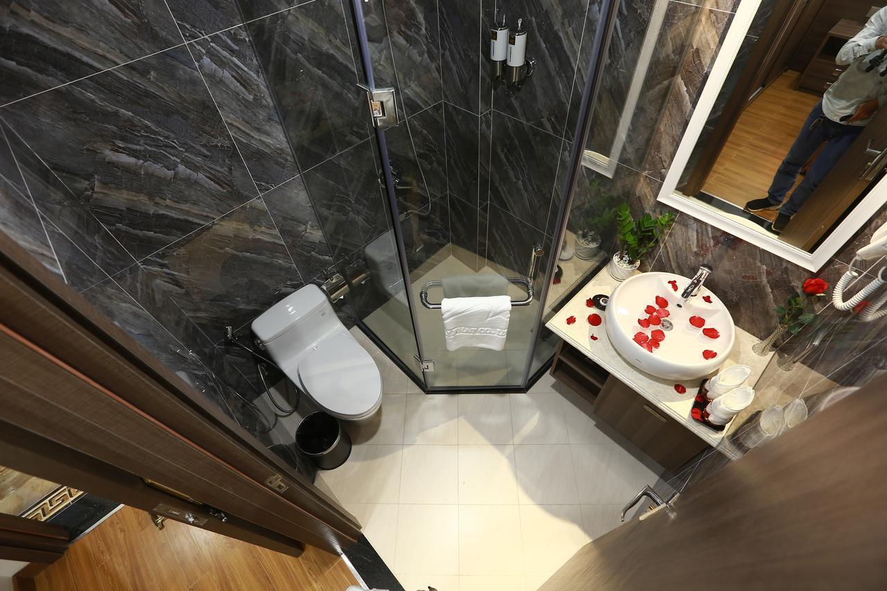 Dai Phat Hotel Hanoi Exterior photo