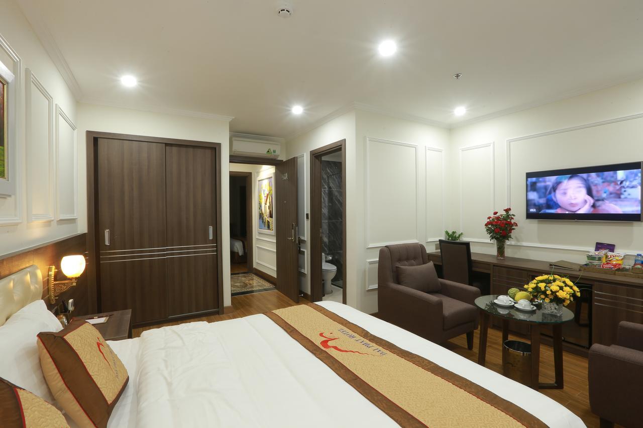 Dai Phat Hotel Hanoi Exterior photo