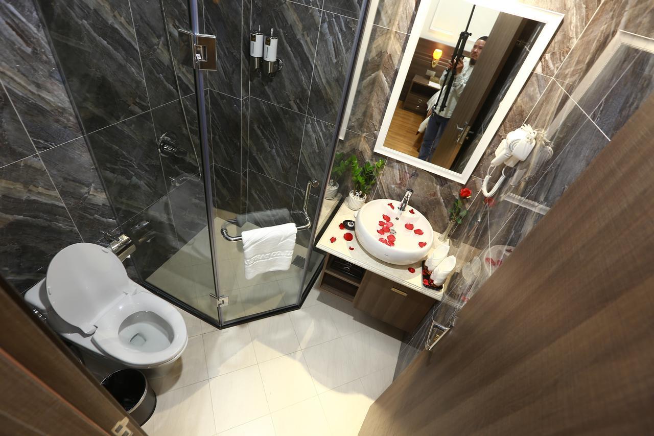 Dai Phat Hotel Hanoi Exterior photo