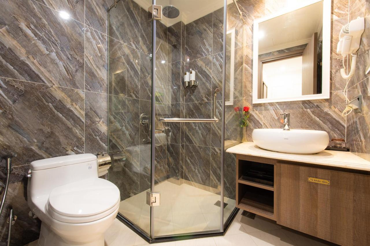 Dai Phat Hotel Hanoi Exterior photo