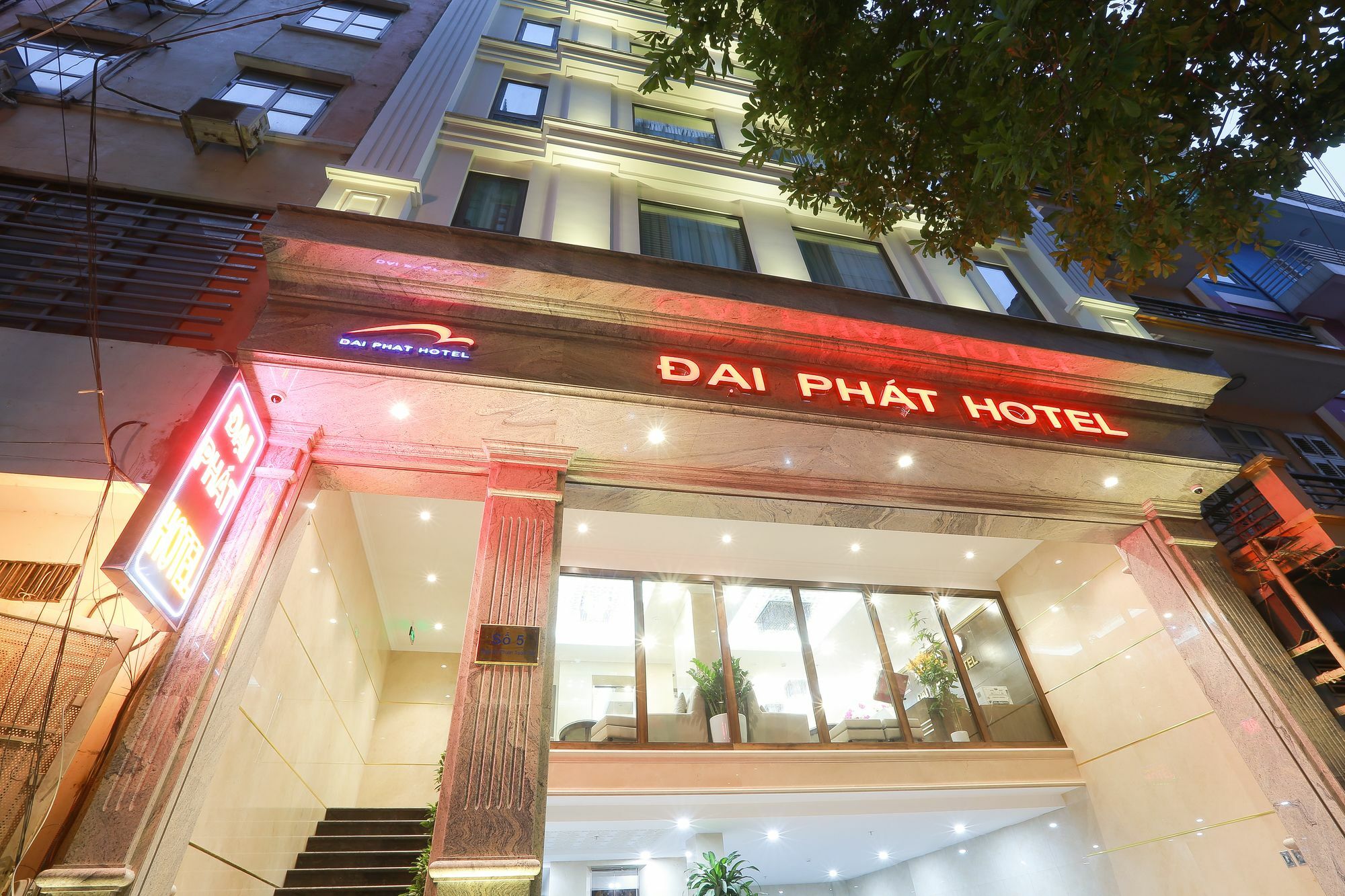 Dai Phat Hotel Hanoi Exterior photo